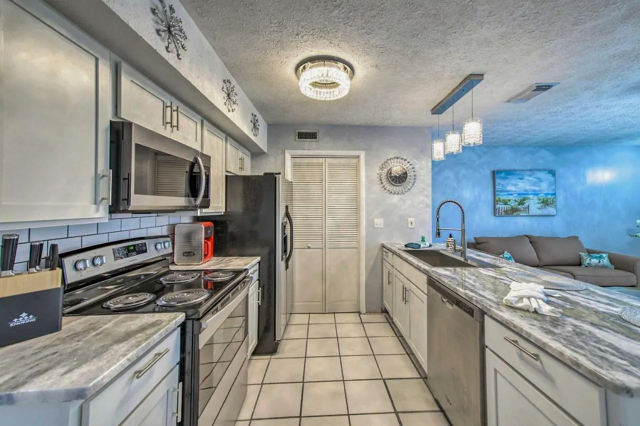 Cozy 1St-Floor Panama City Condo Steps To Beach! location